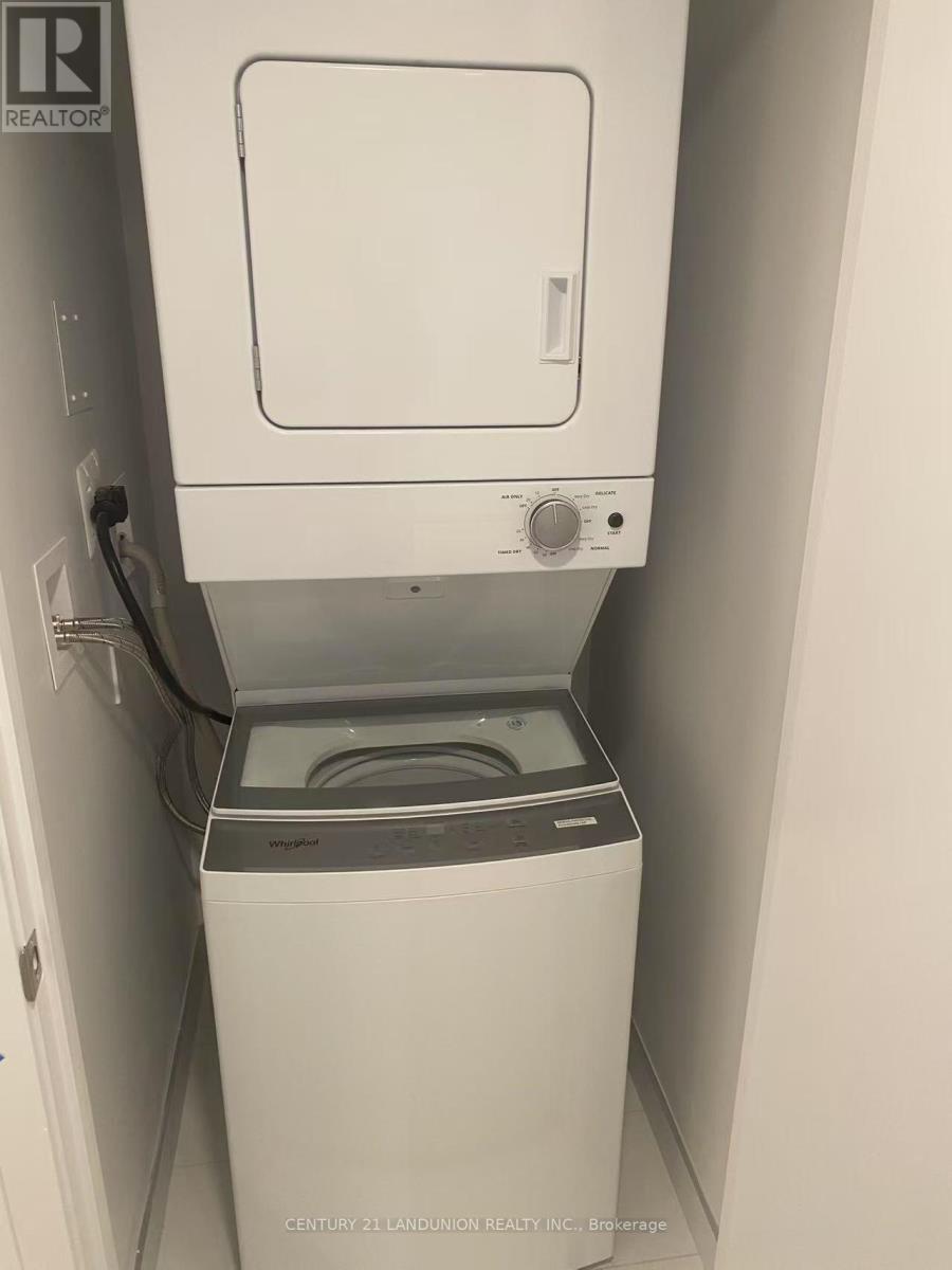 2605 - 238 Simcoe Street, Toronto, Ontario  M5T 3B9 - Photo 4 - C12760282