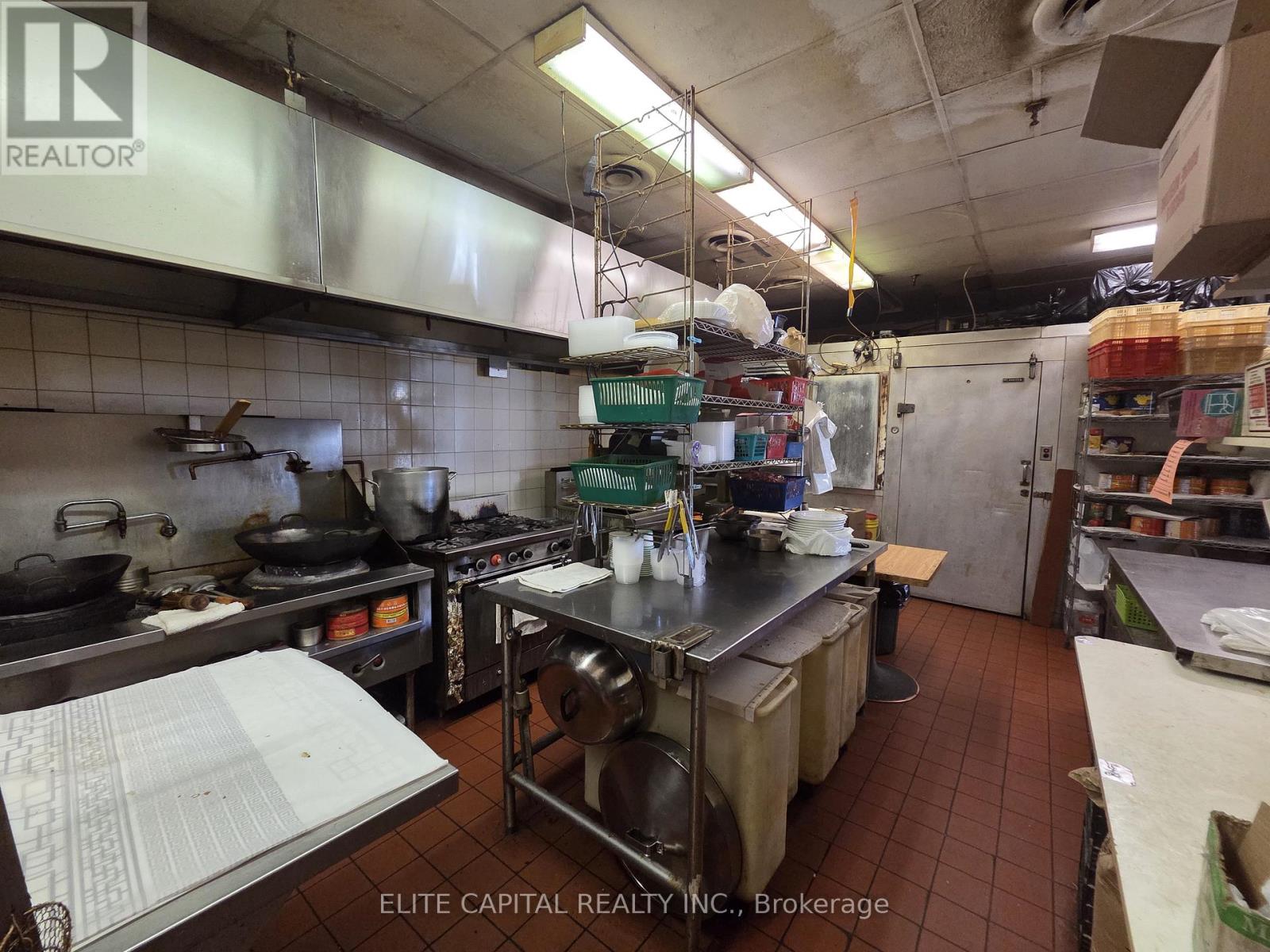 377 Burnhamthorpe Road E, Mississauga, Ontario  L5A 3Y1 - Photo 17 - W12760264