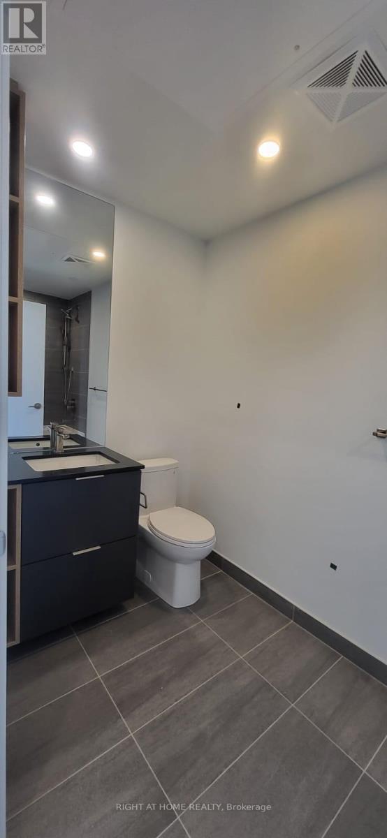 1 Fairview Rd East Road, Mississauga, Ontario  L5A 4C6 - Photo 13 - W12760286