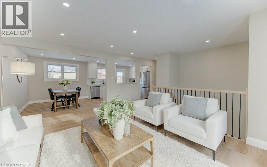 402 Heritage Drive, Kitchener, Ontario  N2B 3M9 - Photo 6 - 40802185