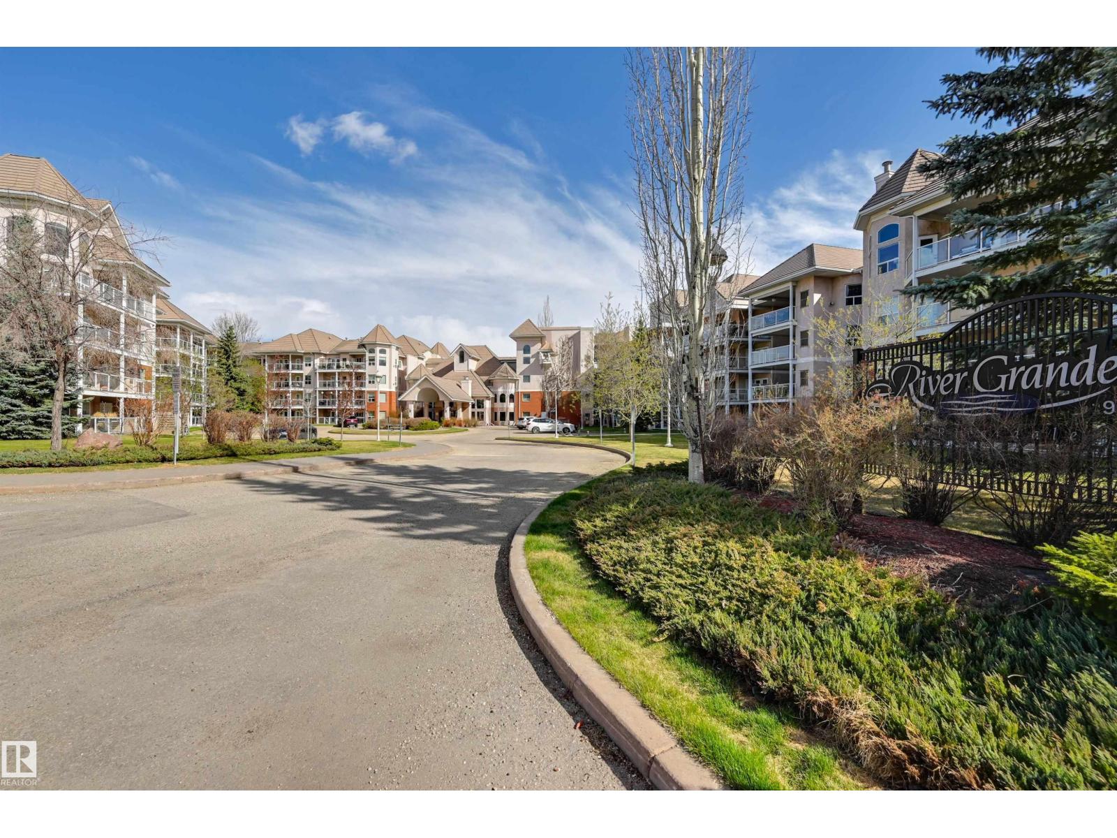 #336 9008 99 AV NW, Edmonton, Alberta