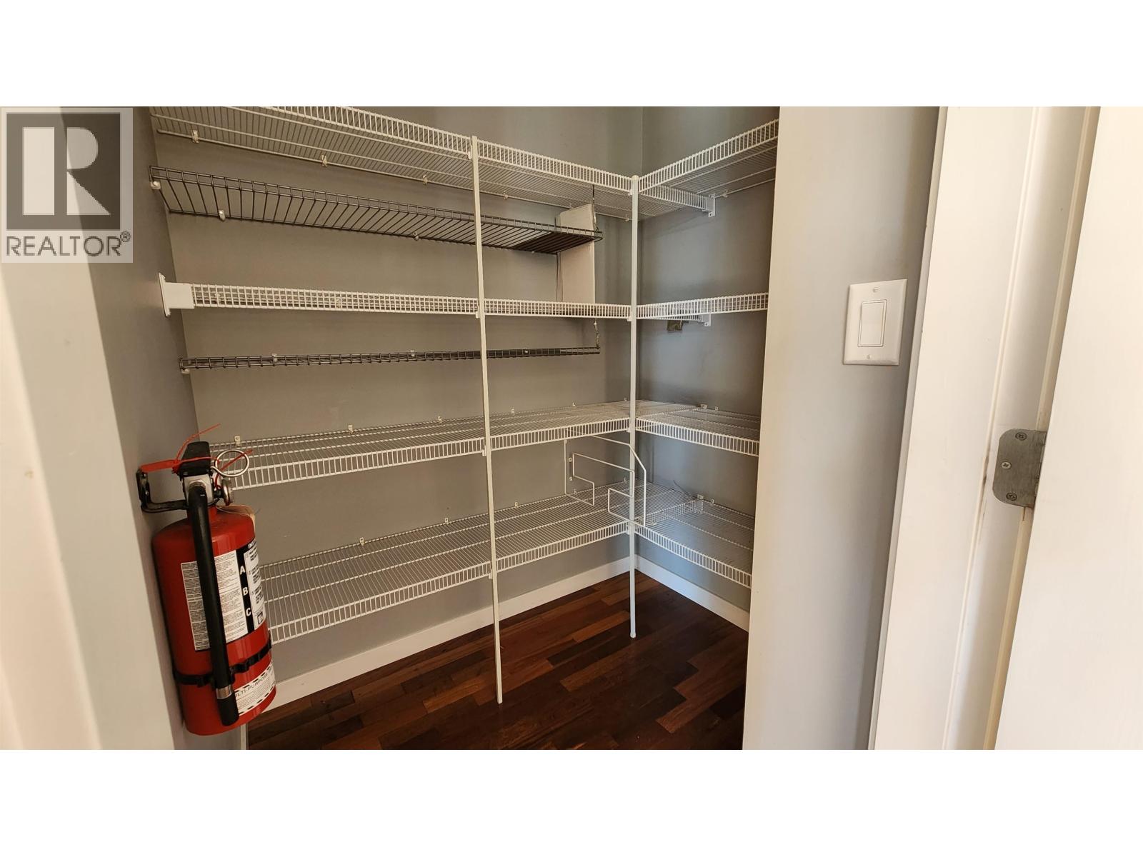 1170 W 17th Street, North Vancouver, British Columbia  V7P 1W2 - Photo 11 - R3086924