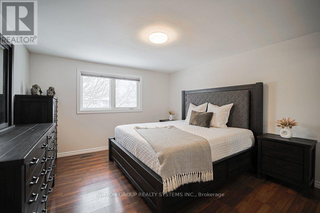 69 Ellwood Drive E, Caledon, Ontario  L7E 2A6 - Photo 11 - W12760302