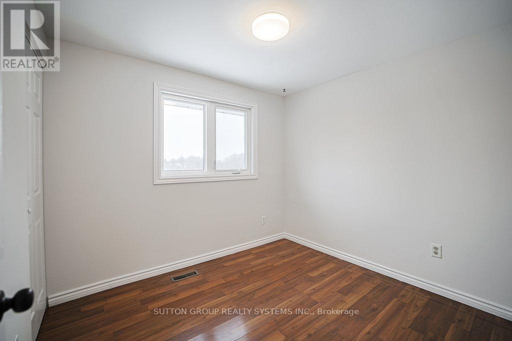 69 Ellwood Drive E, Caledon, Ontario  L7E 2A6 - Photo 12 - W12760302