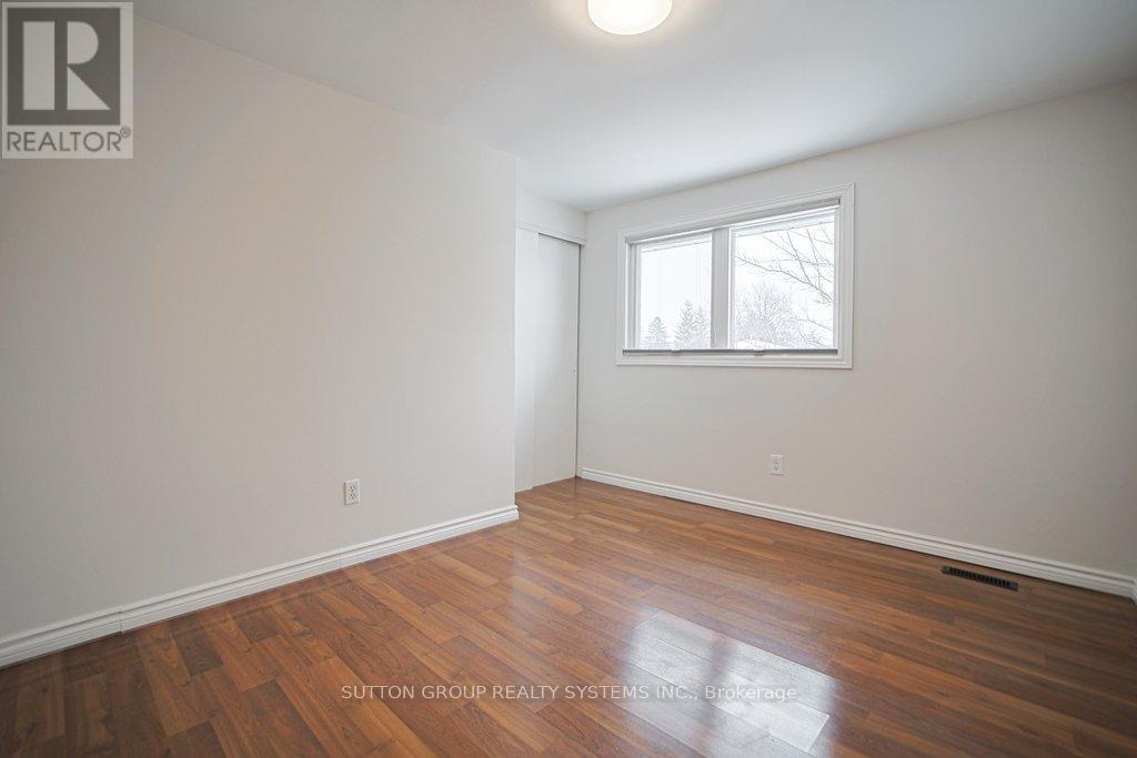 69 Ellwood Drive E, Caledon, Ontario  L7E 2A6 - Photo 13 - W12760302