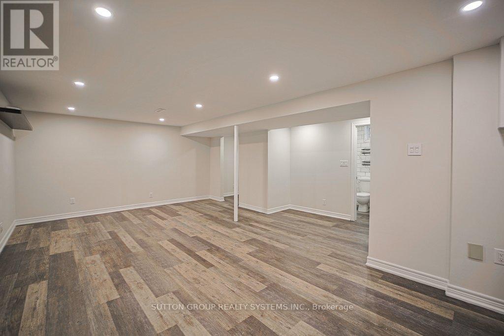 69 Ellwood Drive E, Caledon, Ontario  L7E 2A6 - Photo 14 - W12760302