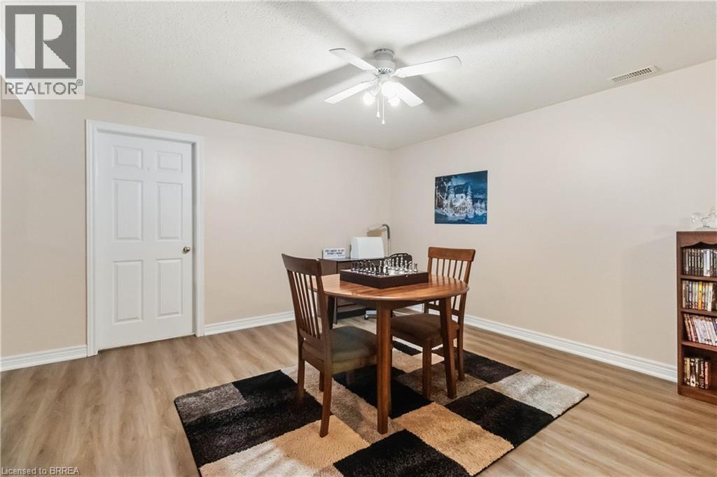 15 Cobden Court Unit# 14, Brantford, Ontario  N3R 8B7 - Photo 25 - 40800594