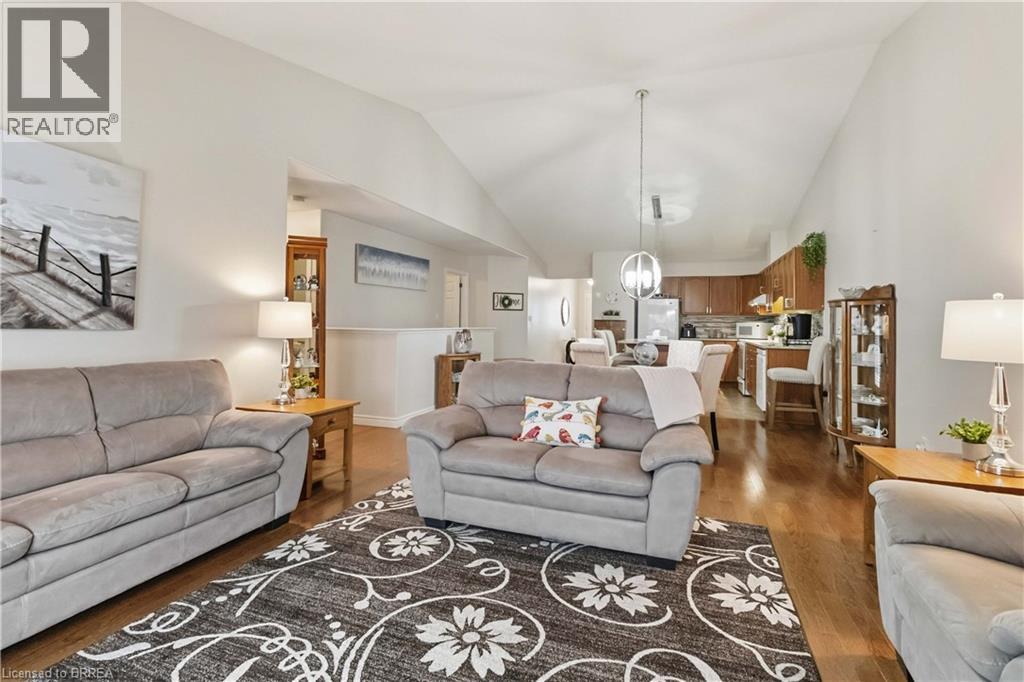 15 Cobden Court Unit# 14, Brantford, Ontario  N3R 8B7 - Photo 6 - 40800594