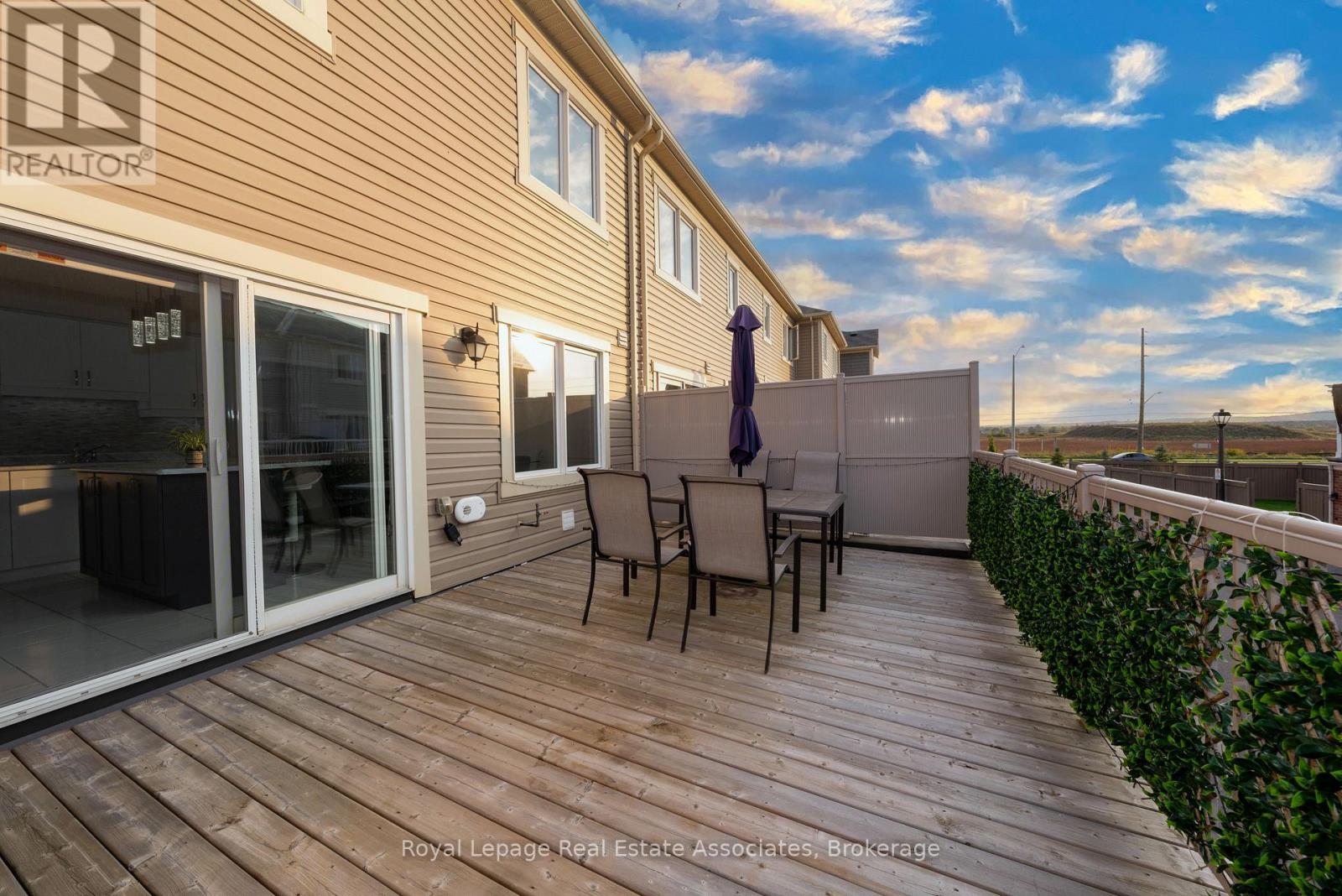 111 Gore Court, Milton, Ontario  L9E 1G3 - Photo 21 - W12651308