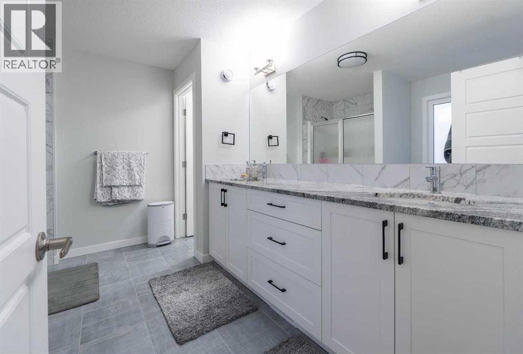 1153 Chinook Gate Bay Sw, Airdrie, Alberta  T4B 5J1 - Photo 35 - A2271021