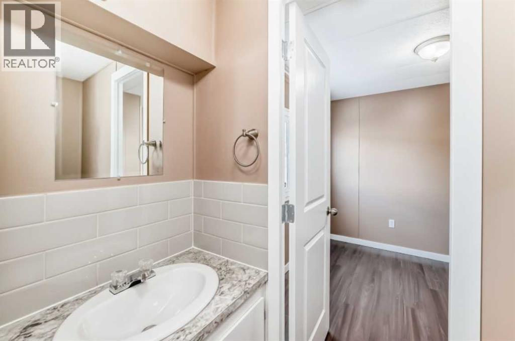 24 Spring Dale Circle Se, Airdrie, Alberta  T4A 1P2 - Photo 18 - A2272704