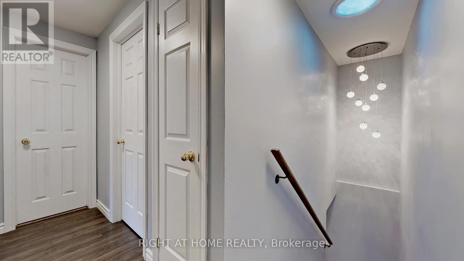 105 Greenfield Crescent, Whitby, Ontario  L1N 7G2 - Photo 13 - E12760328