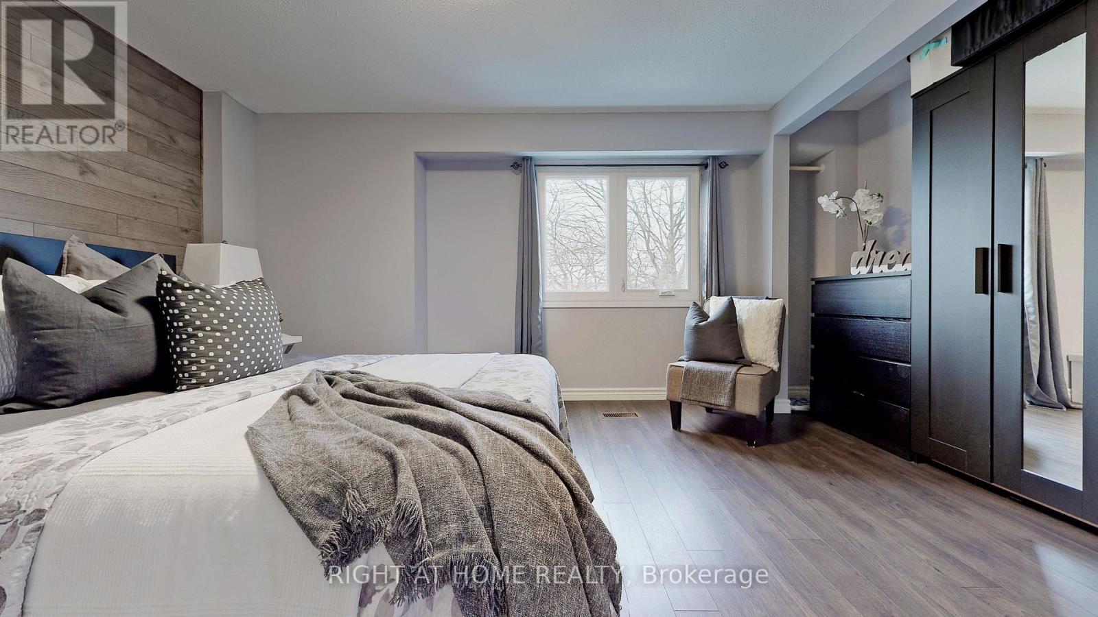 105 Greenfield Crescent, Whitby, Ontario  L1N 7G2 - Photo 17 - E12760328