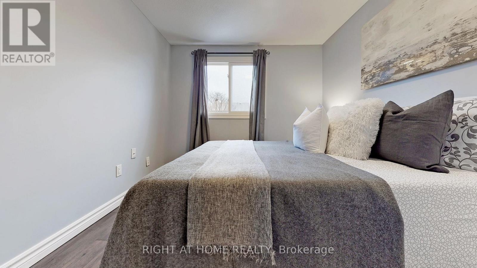 105 Greenfield Crescent, Whitby, Ontario  L1N 7G2 - Photo 21 - E12760328