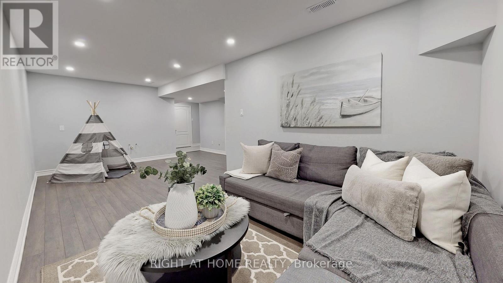 105 Greenfield Crescent, Whitby, Ontario  L1N 7G2 - Photo 27 - E12760328