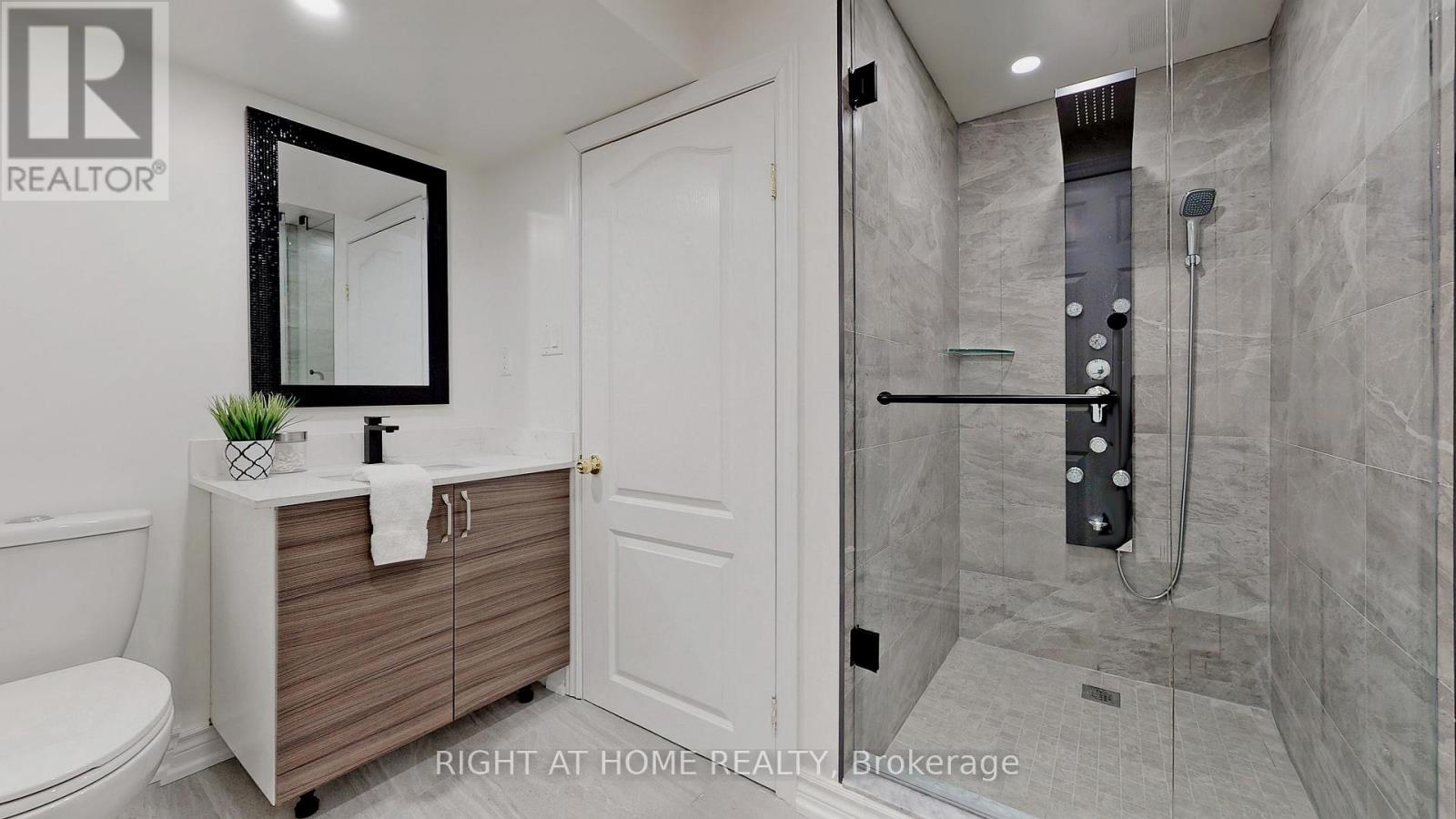 105 Greenfield Crescent, Whitby, Ontario  L1N 7G2 - Photo 29 - E12760328