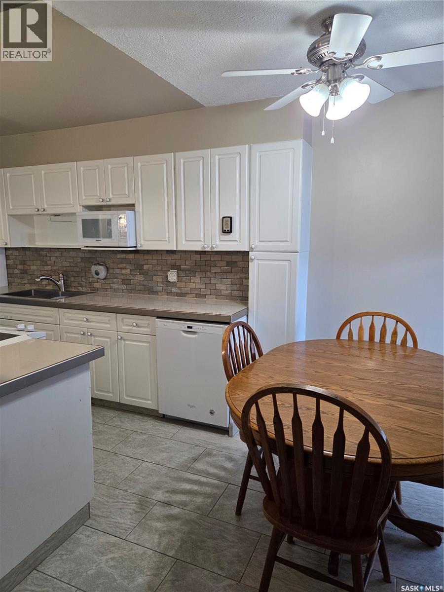 17 1292 Gordon Road, Moose Jaw, Saskatchewan  S6H 3E5 - Photo 8 - SK025992