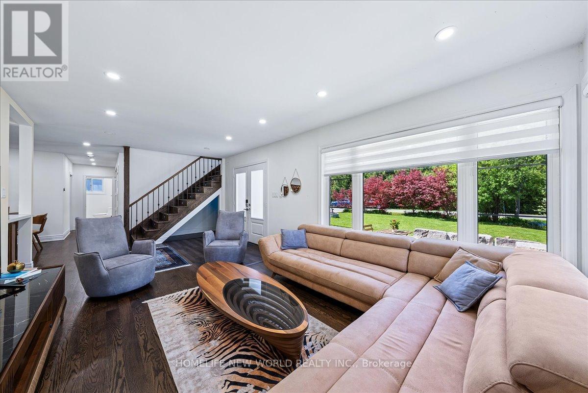 853 Fairbank Avenue, Georgina (Historic Lakeshore Communities), Ontario  L0E 1S0 - Photo 11 - N12760312