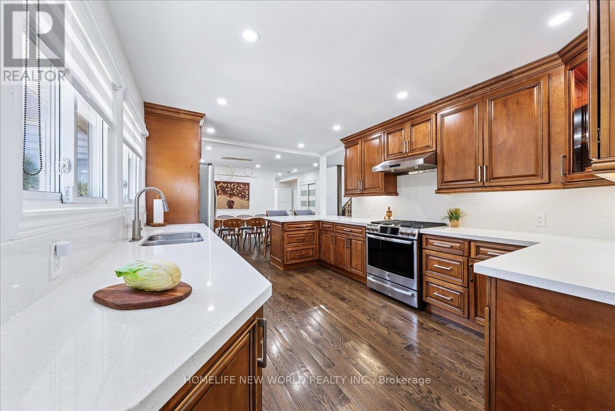 853 Fairbank Avenue, Georgina (Historic Lakeshore Communities), Ontario  L0E 1S0 - Photo 18 - N12760312