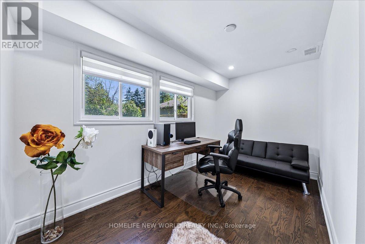 853 Fairbank Avenue, Georgina (Historic Lakeshore Communities), Ontario  L0E 1S0 - Photo 26 - N12760312