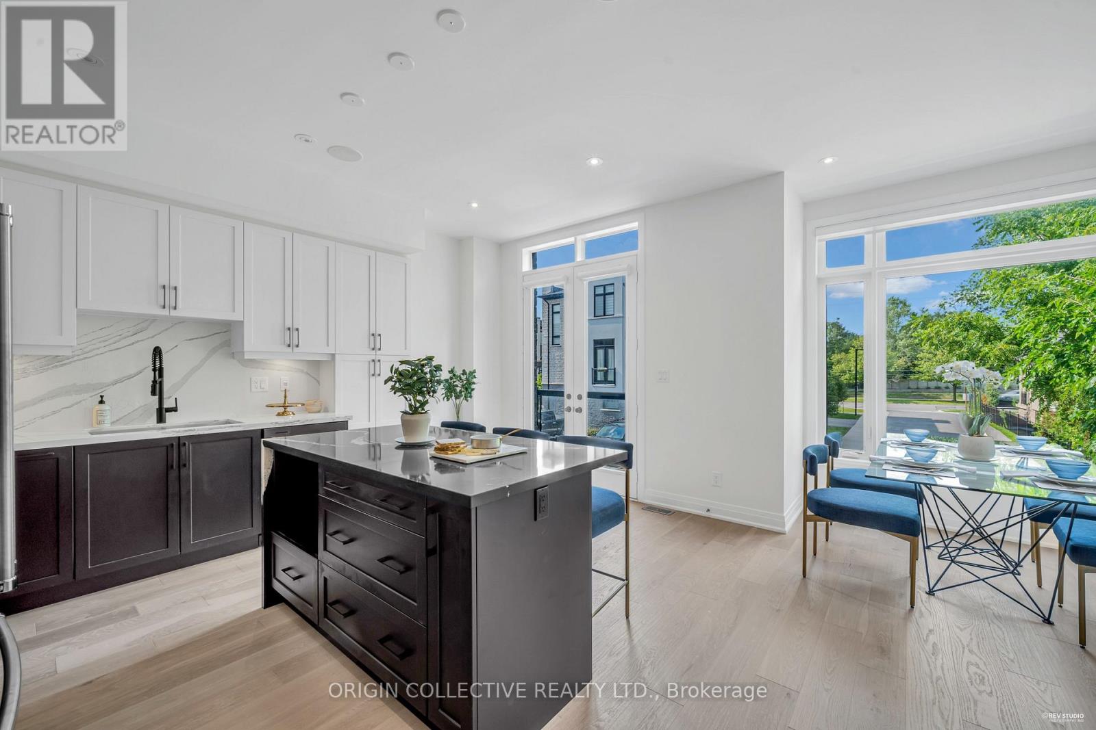 6 HOWICK LANE, Richmond Hill, Ontario