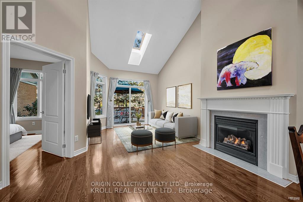 77 Celebrity Greens Way, Markham, Ontario  L6E 1B5 - Photo 2 - N12760324