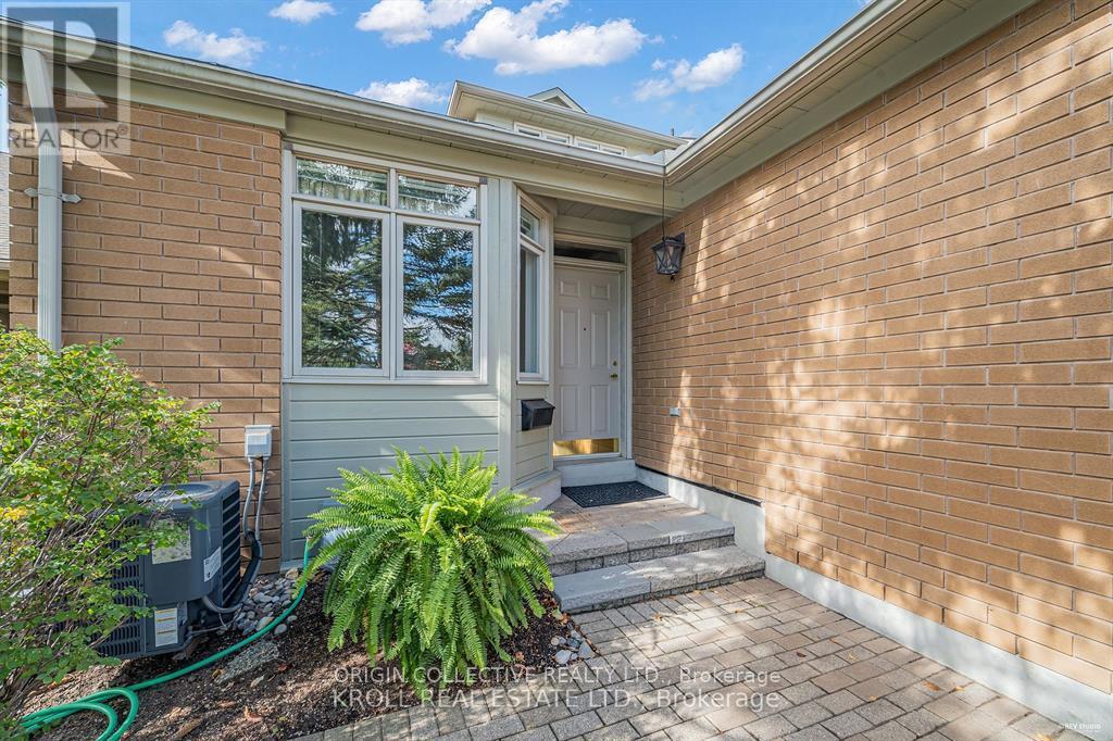 77 Celebrity Greens Way, Markham, Ontario  L6E 1B5 - Photo 37 - N12760324