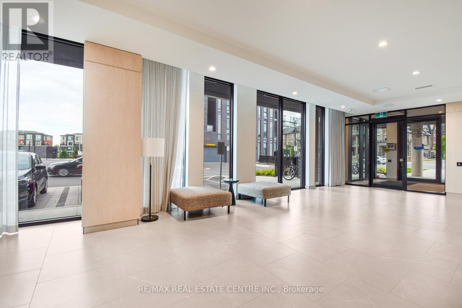 202 - 215 Veterans Drive, Brampton, Ontario  L7A 4S6 - Photo 35 - W12760326