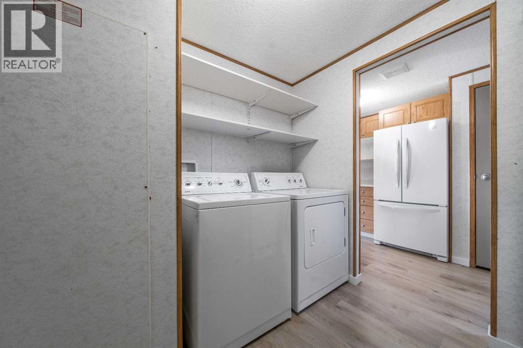 103 1 Avenue E, Bow Island, Alberta  T0K 0G0 - Photo 3 - A2282945