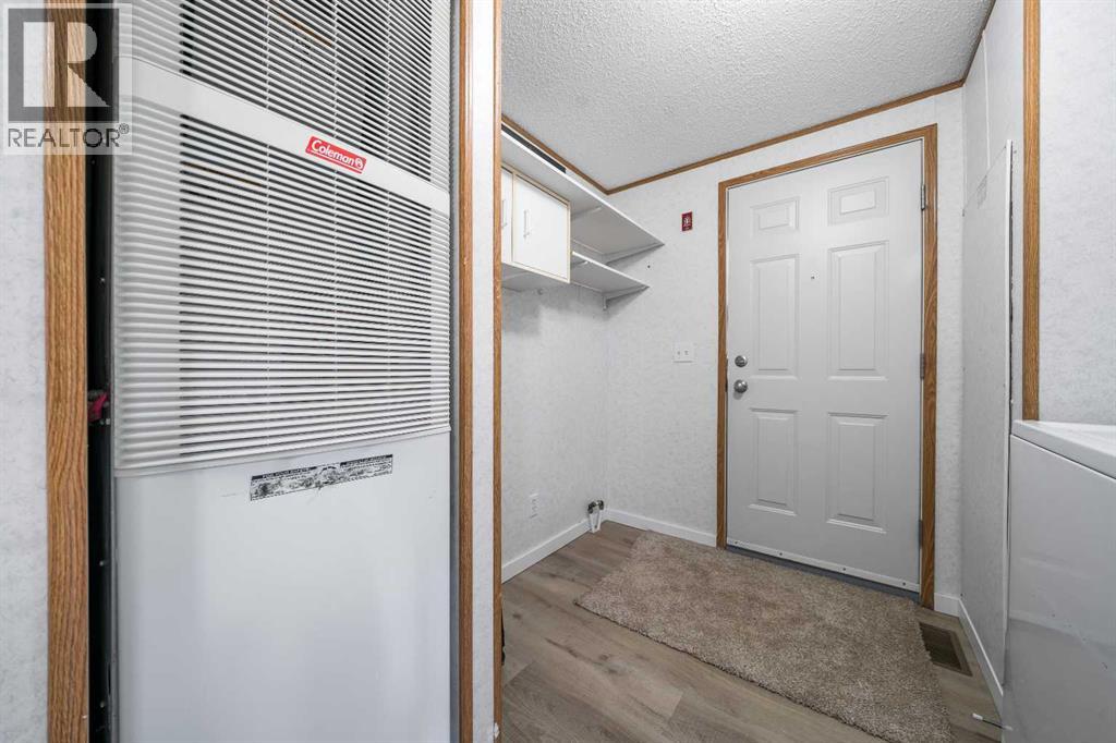 103 1 Avenue E, Bow Island, Alberta  T0K 0G0 - Photo 4 - A2282945