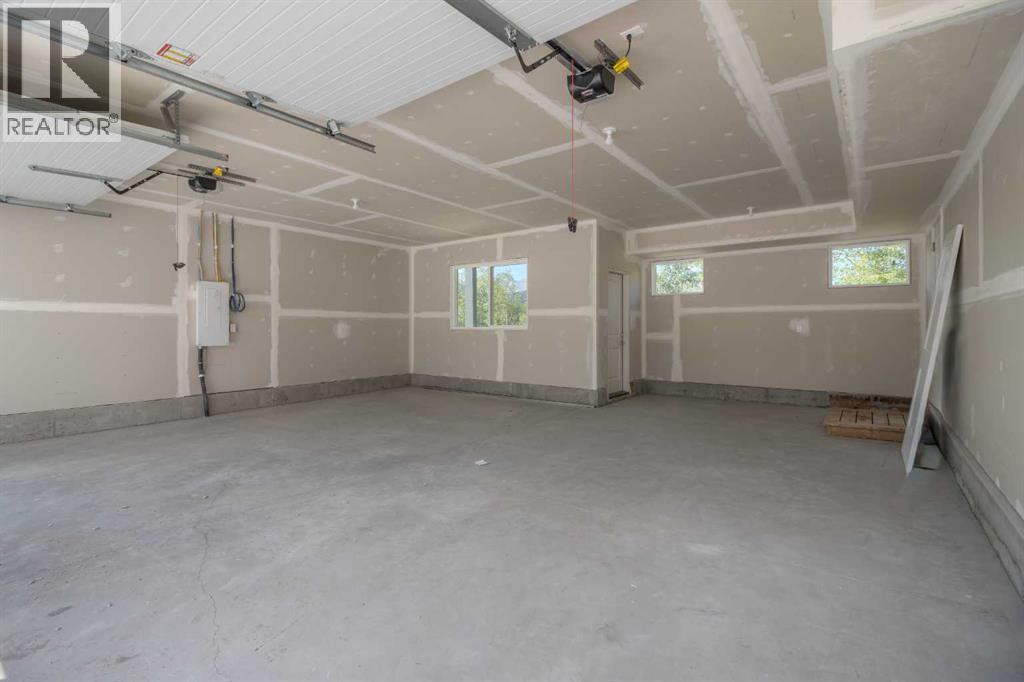 8602 25 Avenue, Coleman, Alberta  T0K 0M0 - Photo 30 - A2283579