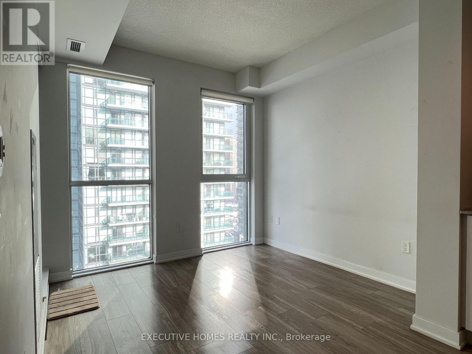 1416 - 4055 Parkside Village Drive, Mississauga, Ontario  L5B 0K8 - Photo 7 - W12759690