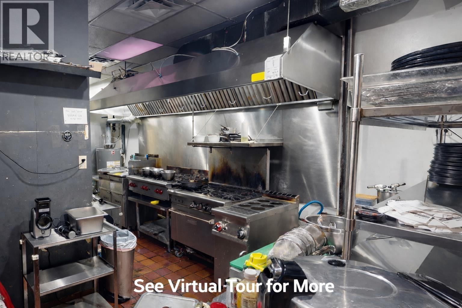 2120 W BROADWAY, Vancouver, British Columbia