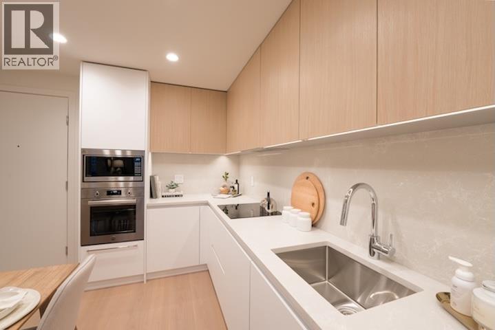 204 585 Kemsley Avenue, Coquitlam, British Columbia  V3J 3Z1 - Photo 5 - R3086917