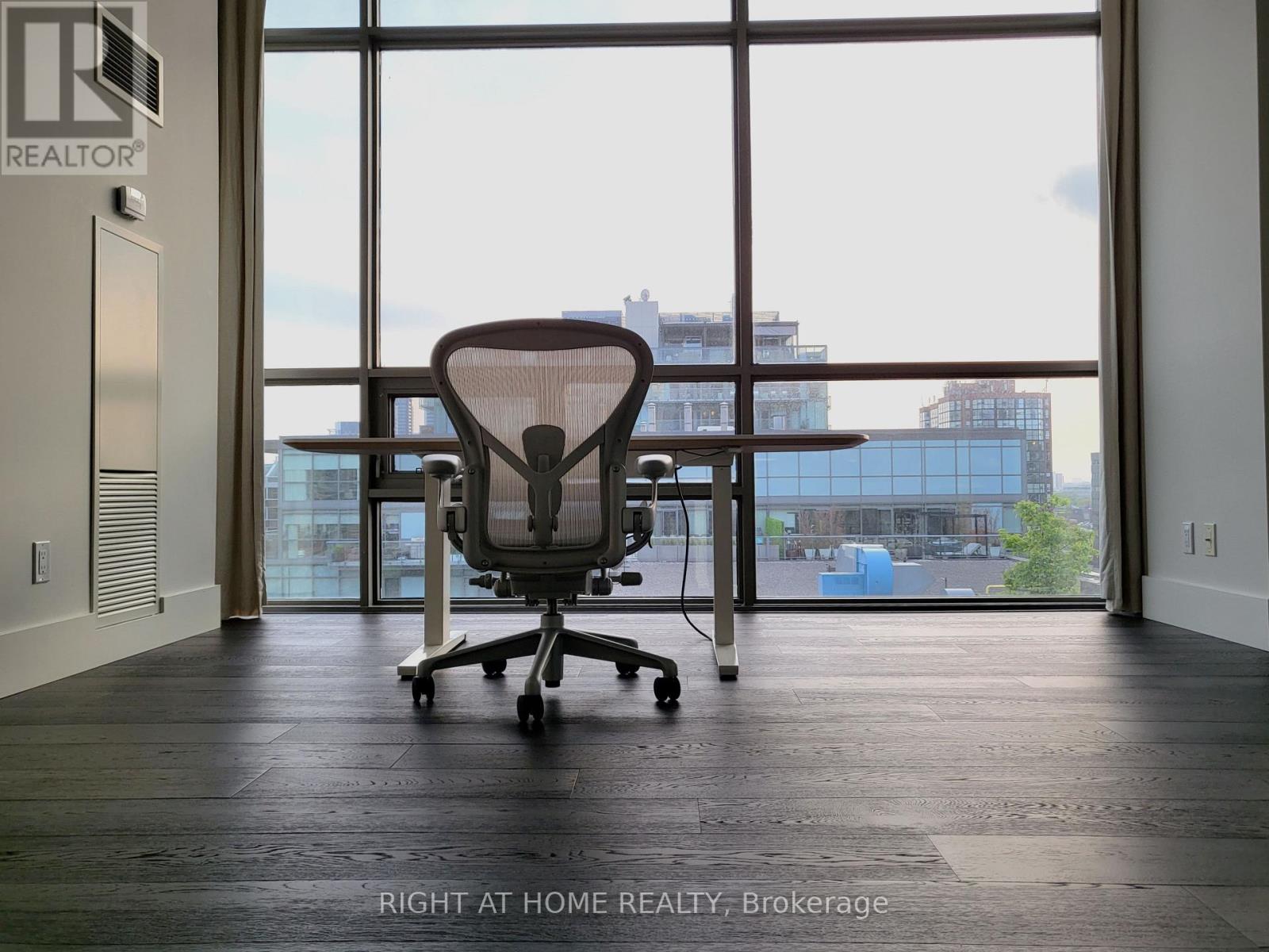 Ph1027 - 55 Stewart Street, Toronto, Ontario  M5V 2V1 - Photo 13 - C12760364