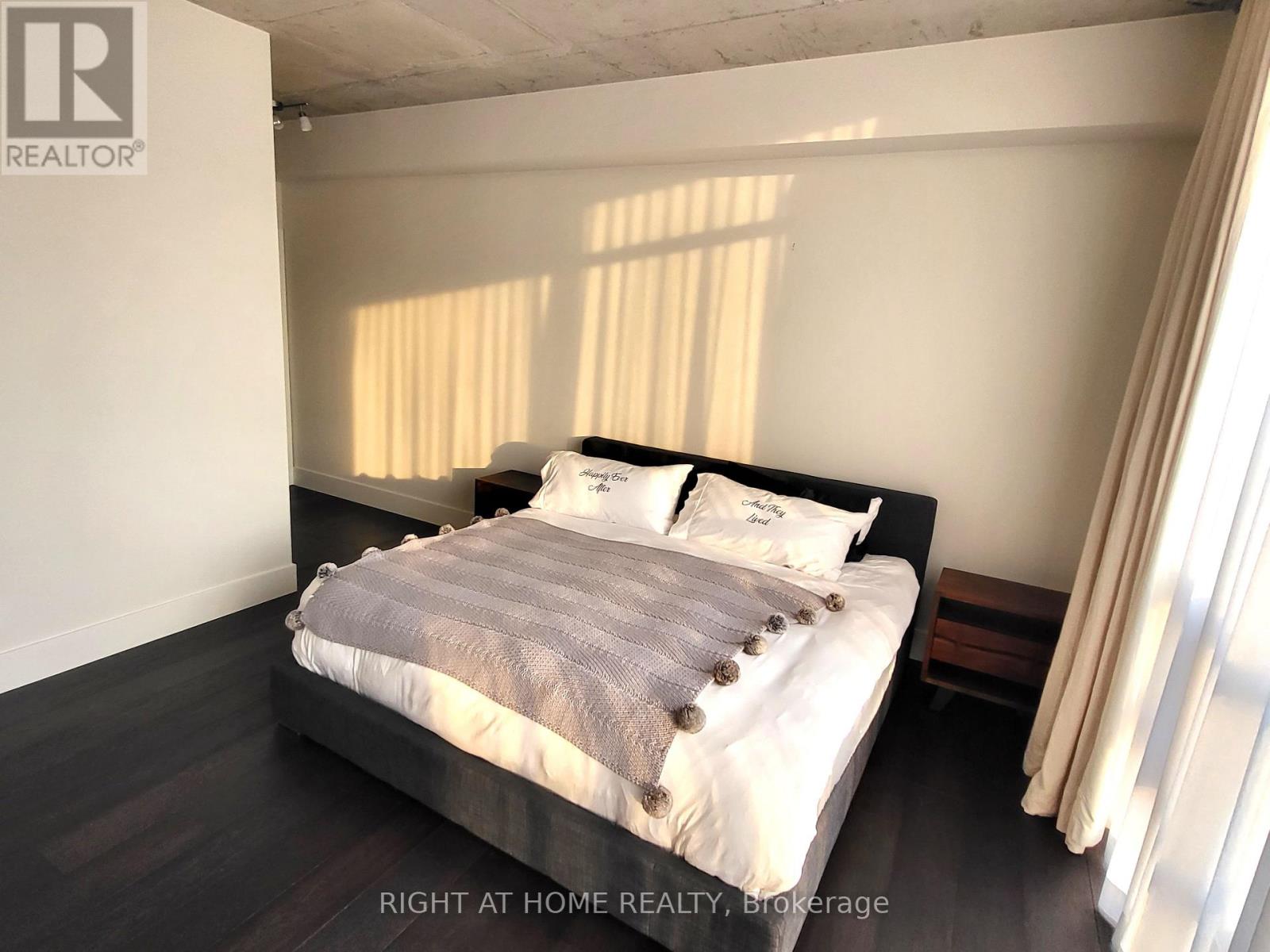 Ph1027 - 55 Stewart Street, Toronto, Ontario  M5V 2V1 - Photo 9 - C12760364