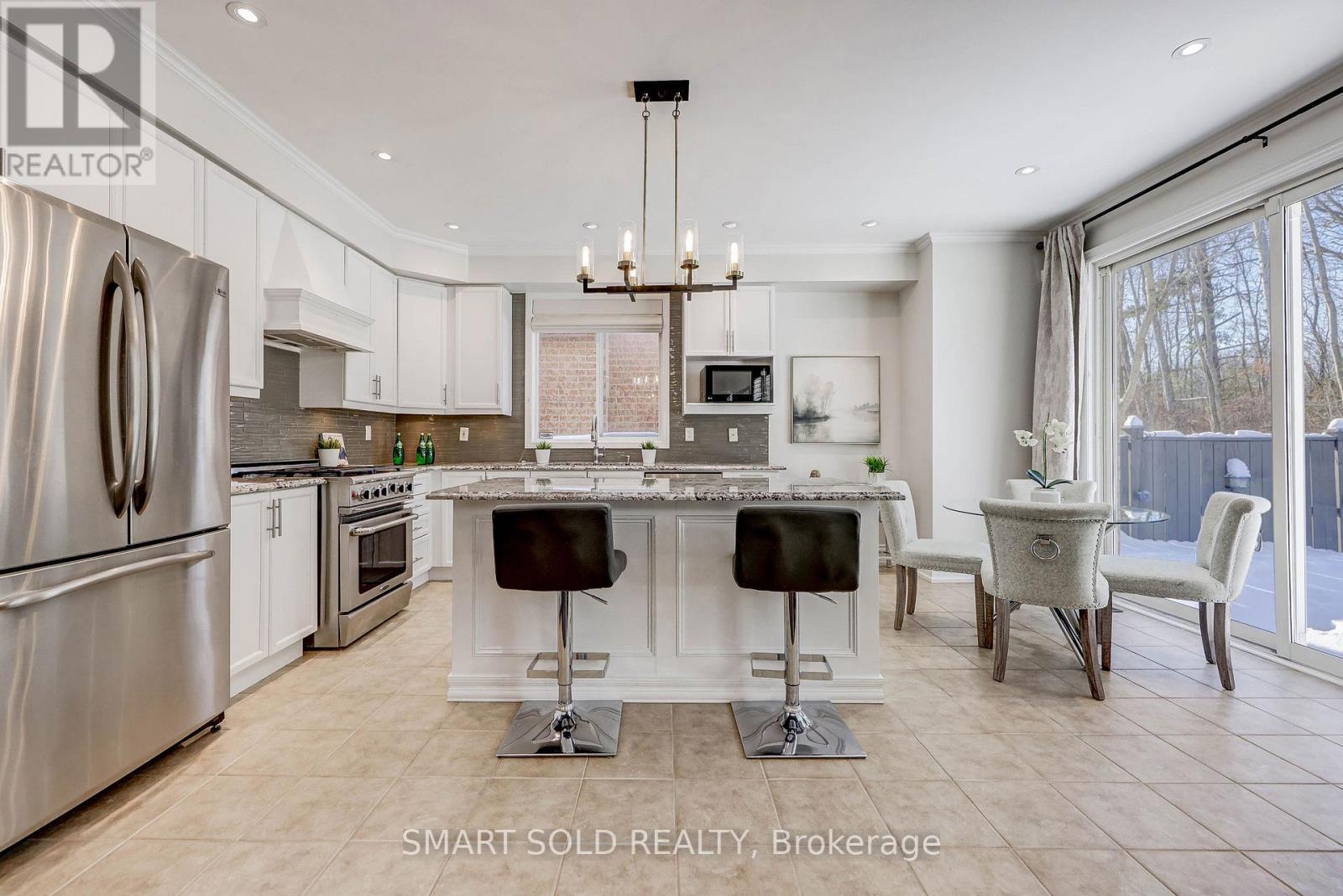 116 Wood Rim Drive, Richmond Hill, Ontario  L4E 4N8 - Photo 16 - N12760330