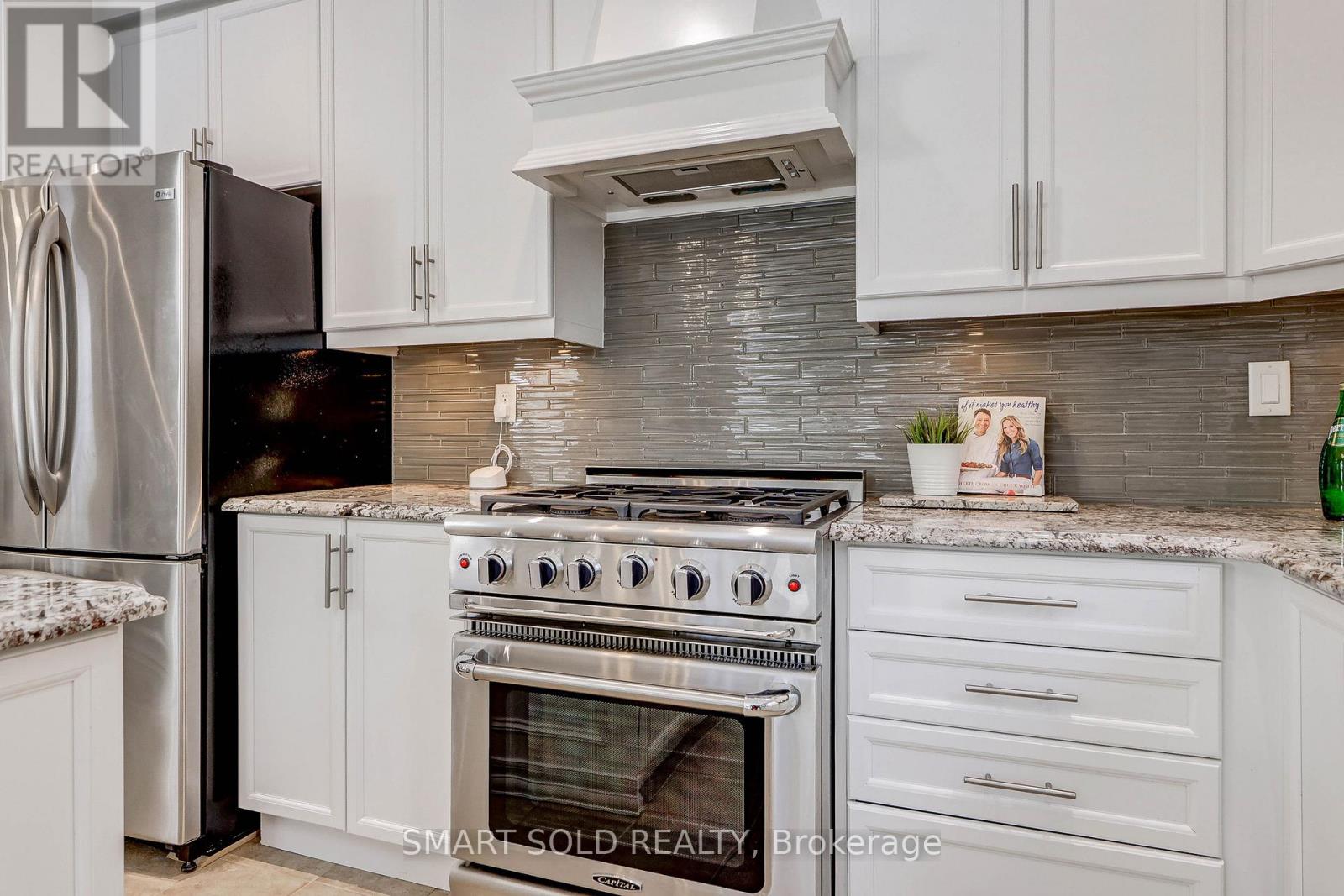 116 Wood Rim Drive, Richmond Hill, Ontario  L4E 4N8 - Photo 20 - N12760330