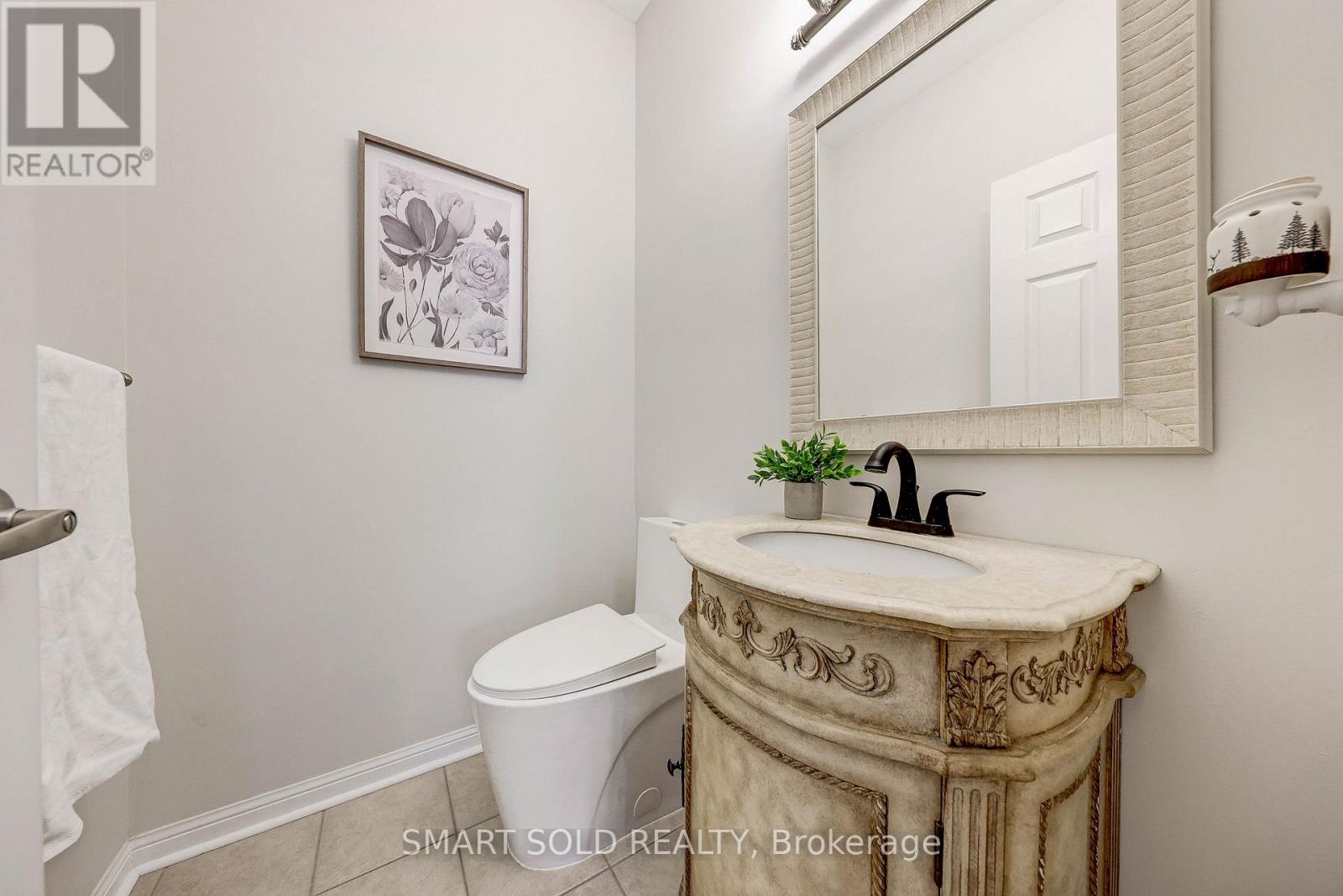 116 Wood Rim Drive, Richmond Hill, Ontario  L4E 4N8 - Photo 6 - N12760330