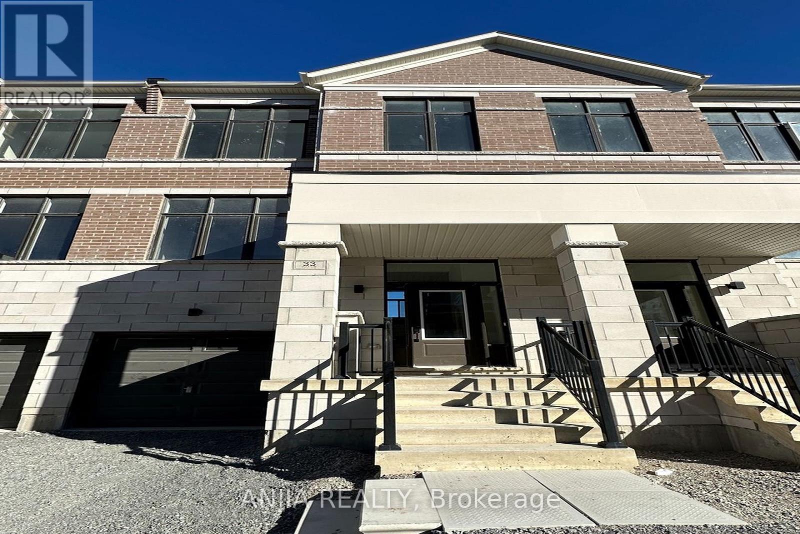 33 Millman Lane, Richmond Hill, Ontario  L4S 1N7 - Photo 4 - N12760370