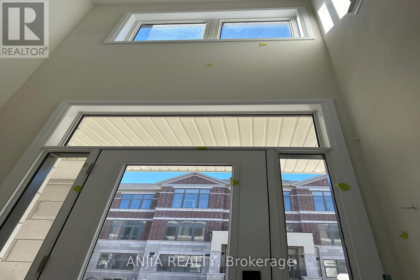 33 Millman Lane, Richmond Hill, Ontario  L4S 1N7 - Photo 5 - N12760370