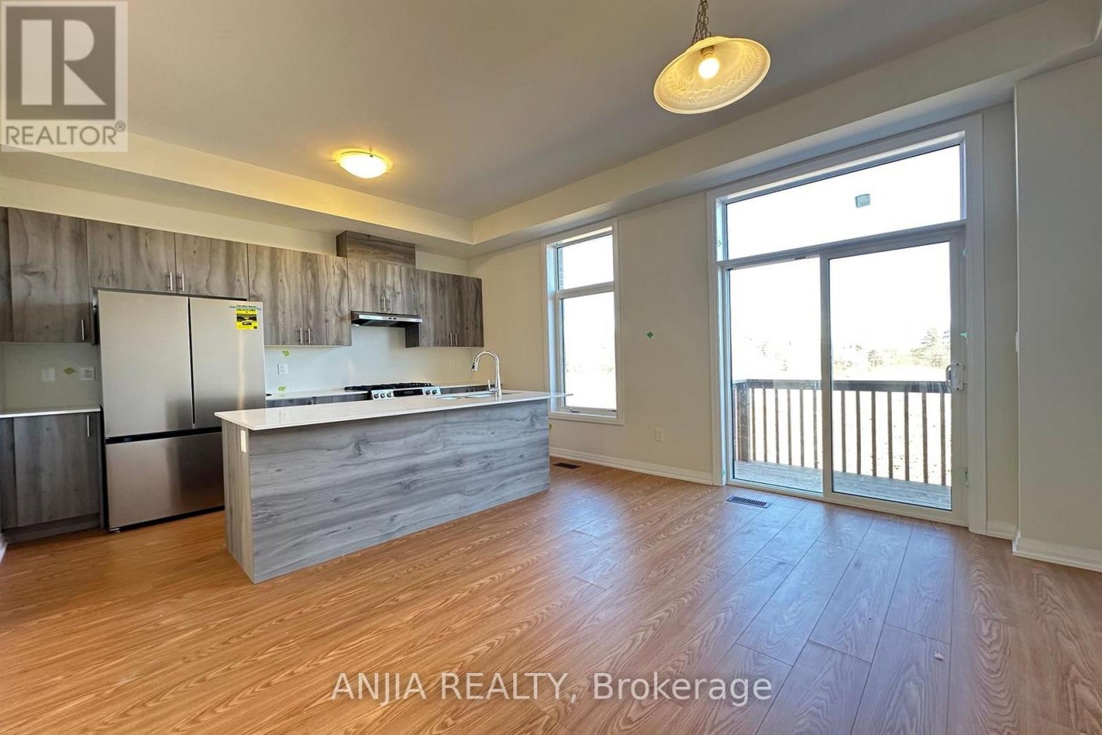 33 Millman Lane, Richmond Hill, Ontario  L4S 1N7 - Photo 6 - N12760370