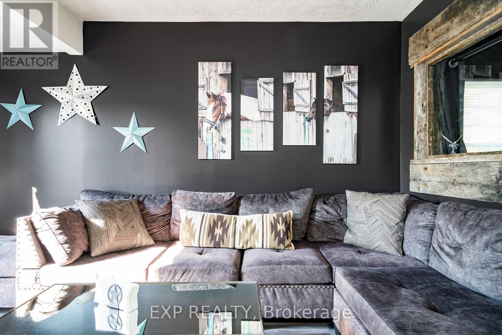 27 Sunnidale Road S, Wasaga Beach, Ontario  L9Z 2M5 - Photo 4 - S12760366