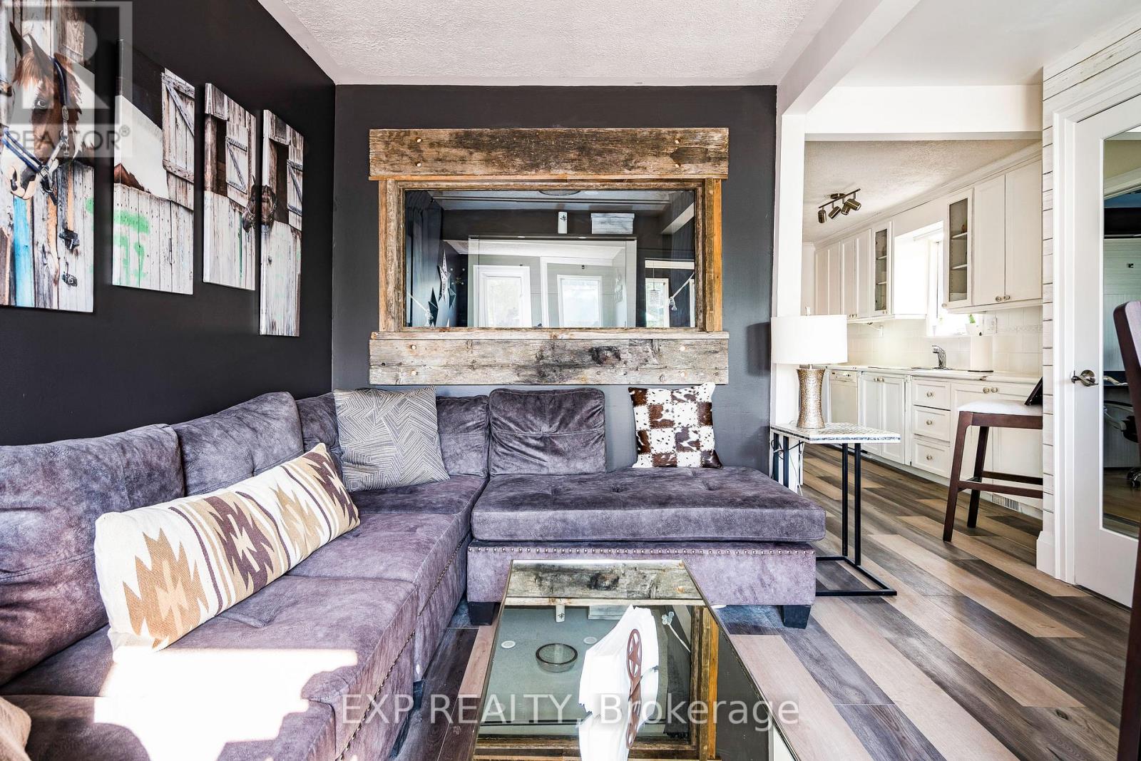 27 Sunnidale Road S, Wasaga Beach, Ontario  L9Z 2M5 - Photo 5 - S12760366