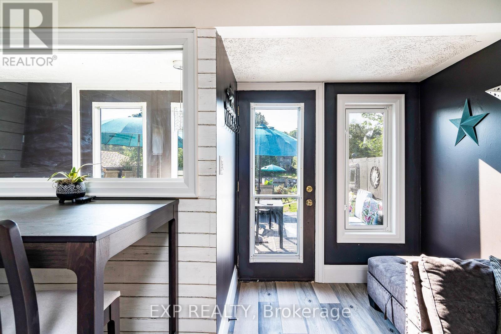 27 Sunnidale Road S, Wasaga Beach, Ontario  L9Z 2M5 - Photo 6 - S12760366