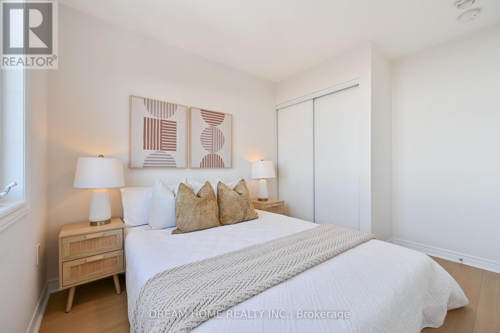 98 - 2280 Baronwood Drive, Oakville, Ontario  L6M 0K4 - Photo 26 - W12760356