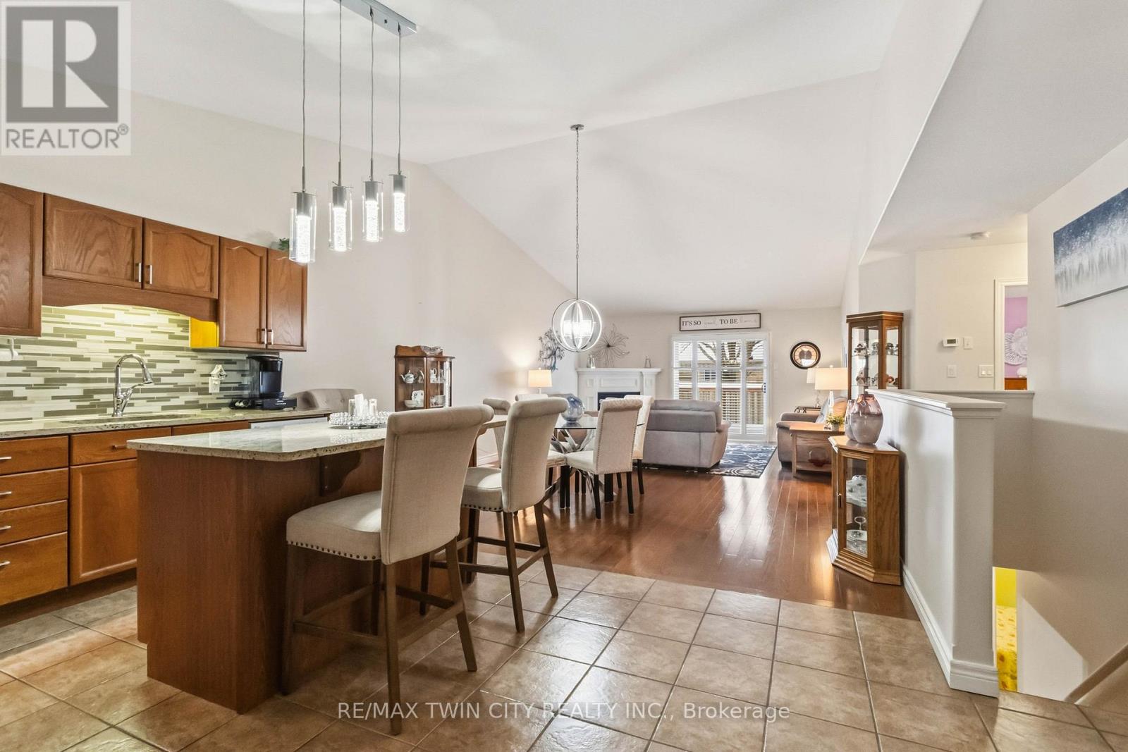 14 - 15 Cobden Court, Brantford, Ontario  N3R 8B7 - Photo 10 - X12760350