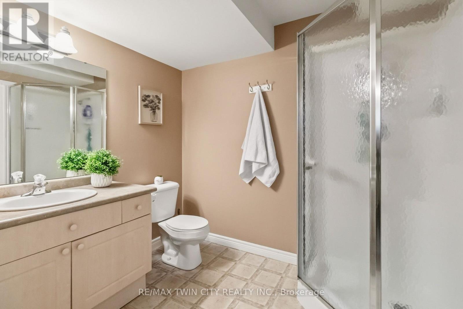 14 - 15 Cobden Court, Brantford, Ontario  N3R 8B7 - Photo 28 - X12760350