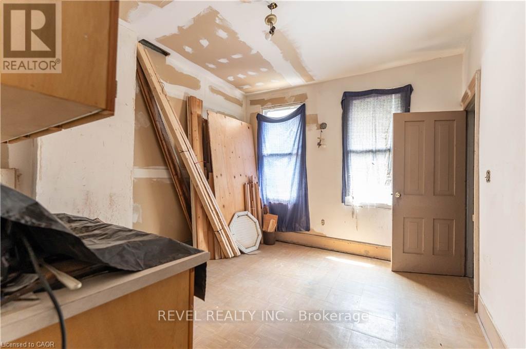 166-168 Macnab Street N, Hamilton, Ontario  L8R 2M4 - Photo 28 - X12760362