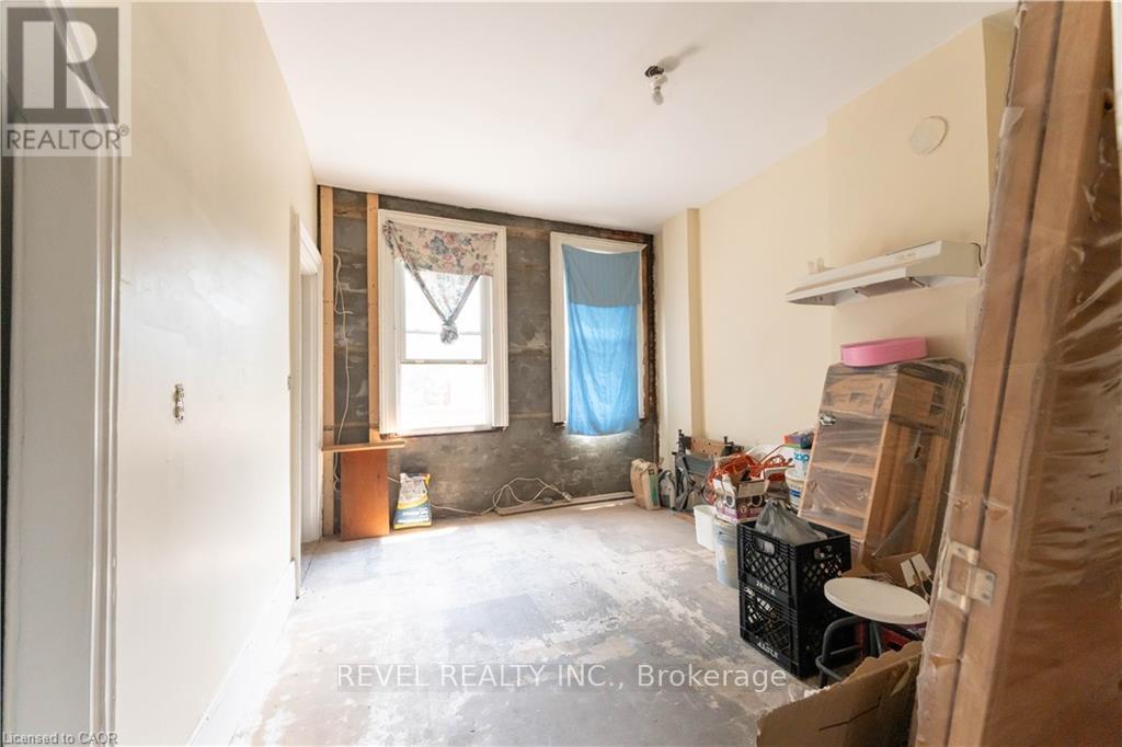 166-168 Macnab Street N, Hamilton, Ontario  L8R 2M4 - Photo 33 - X12760362